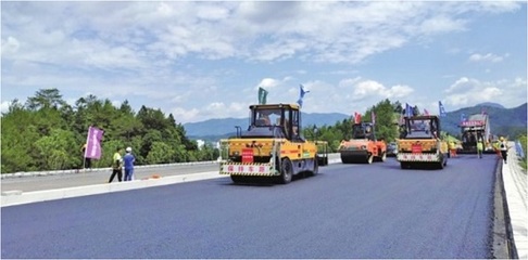 創(chuàng)新創(chuàng)優(yōu)創(chuàng)品質(zhì)--莆炎高速公路福建三明段路面施工紀(jì)實(shí)