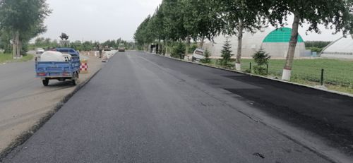 工程紀實 公司國道鶴大公路寧安鎮(zhèn)過境段工程瀝青砼路面面層試驗段正式開工