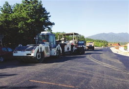 平浦路ⅰ標(biāo)段完成路面油化